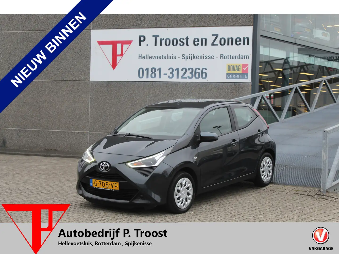 Toyota Aygo 1.0 VVT-i x-play 1ste Eigenaar/Achteruitrijcamera/ Grau - 1