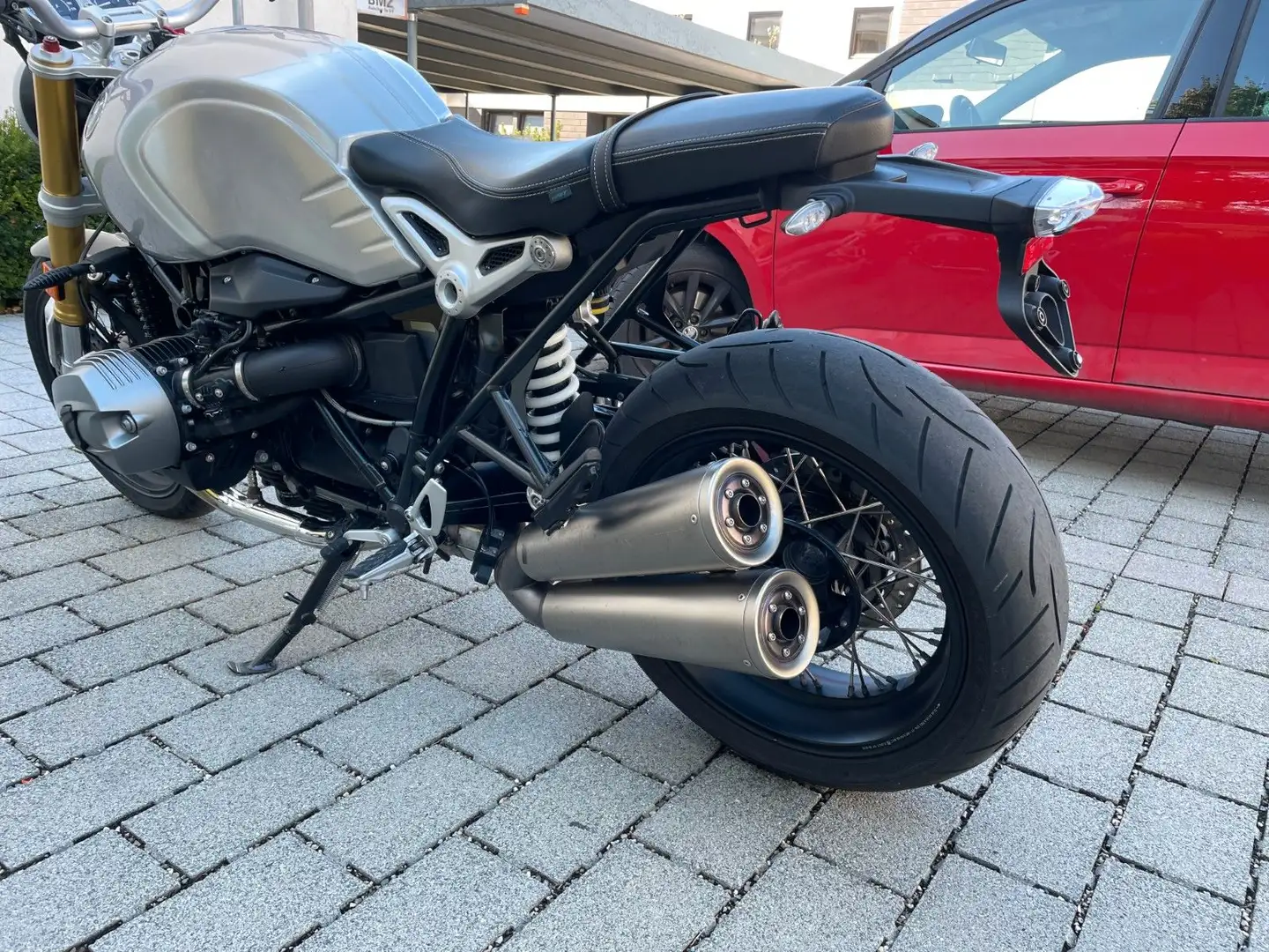 BMW R nineT Akrapovic mit noch Top Sound Ezüst - 2