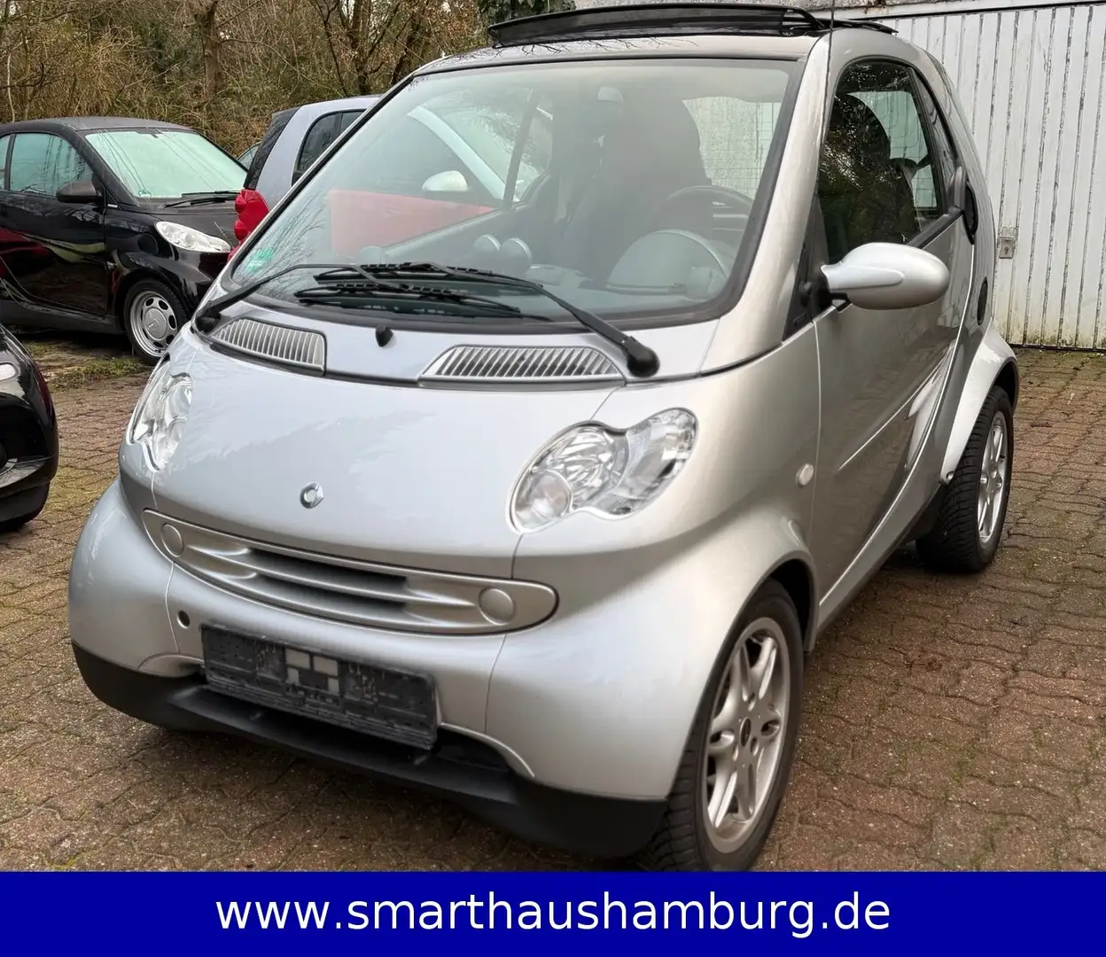 smart forTwo Passion 2. Hand MB Scheckheft SHD 61tkm Silber - 1