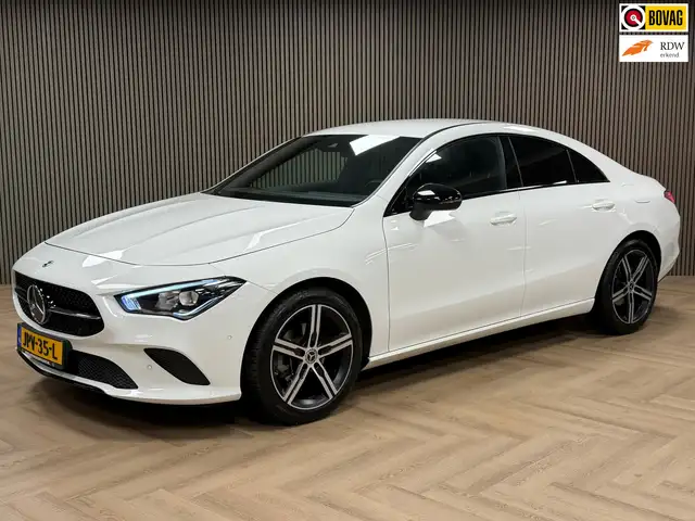 Mercedes-Benz CLA 180 CLA180 Business Solution Luxury AUT SFEERVERLICHTI