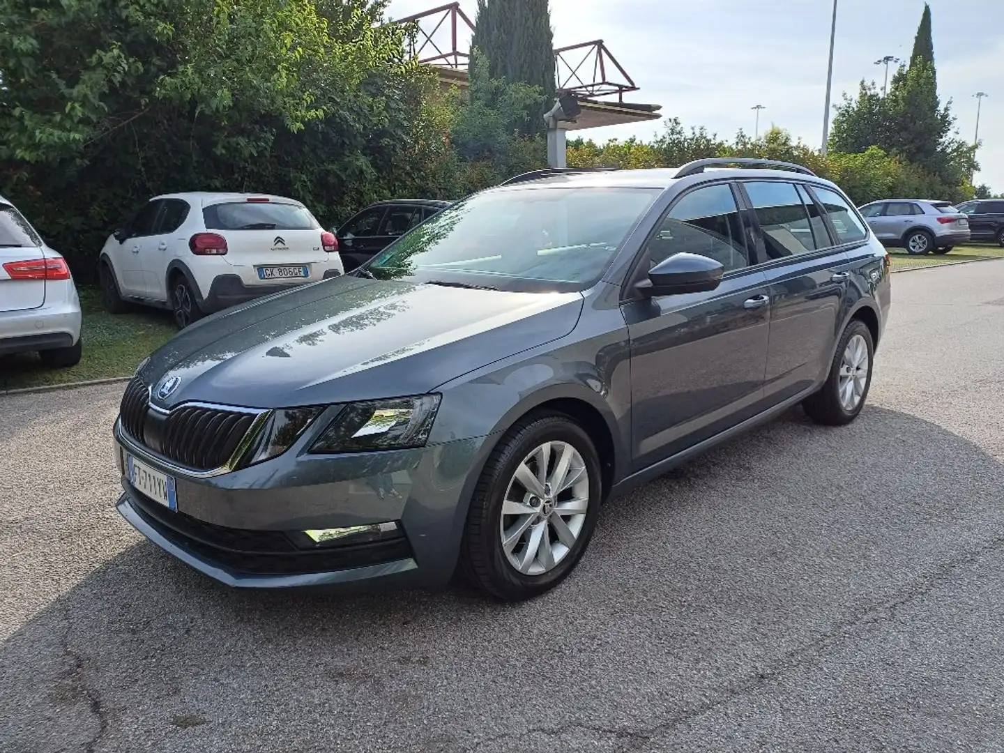 Skoda Octavia 1.6 TDI CR 115 CV DSG Wagon Executive Grigio - 2