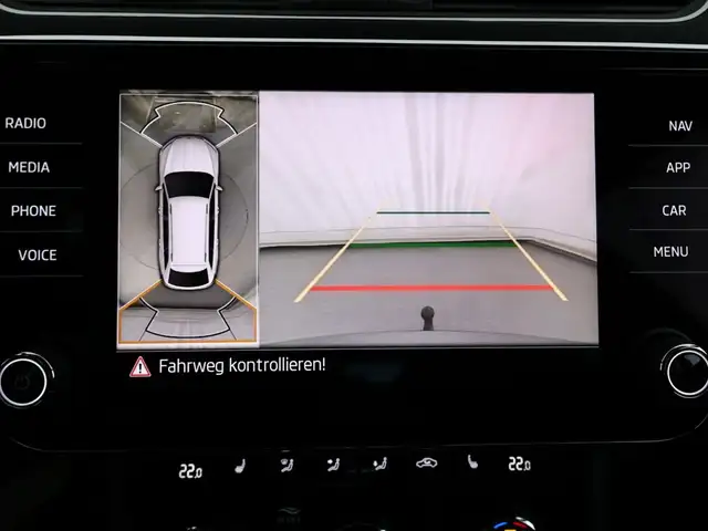 Skoda Superb view 16
