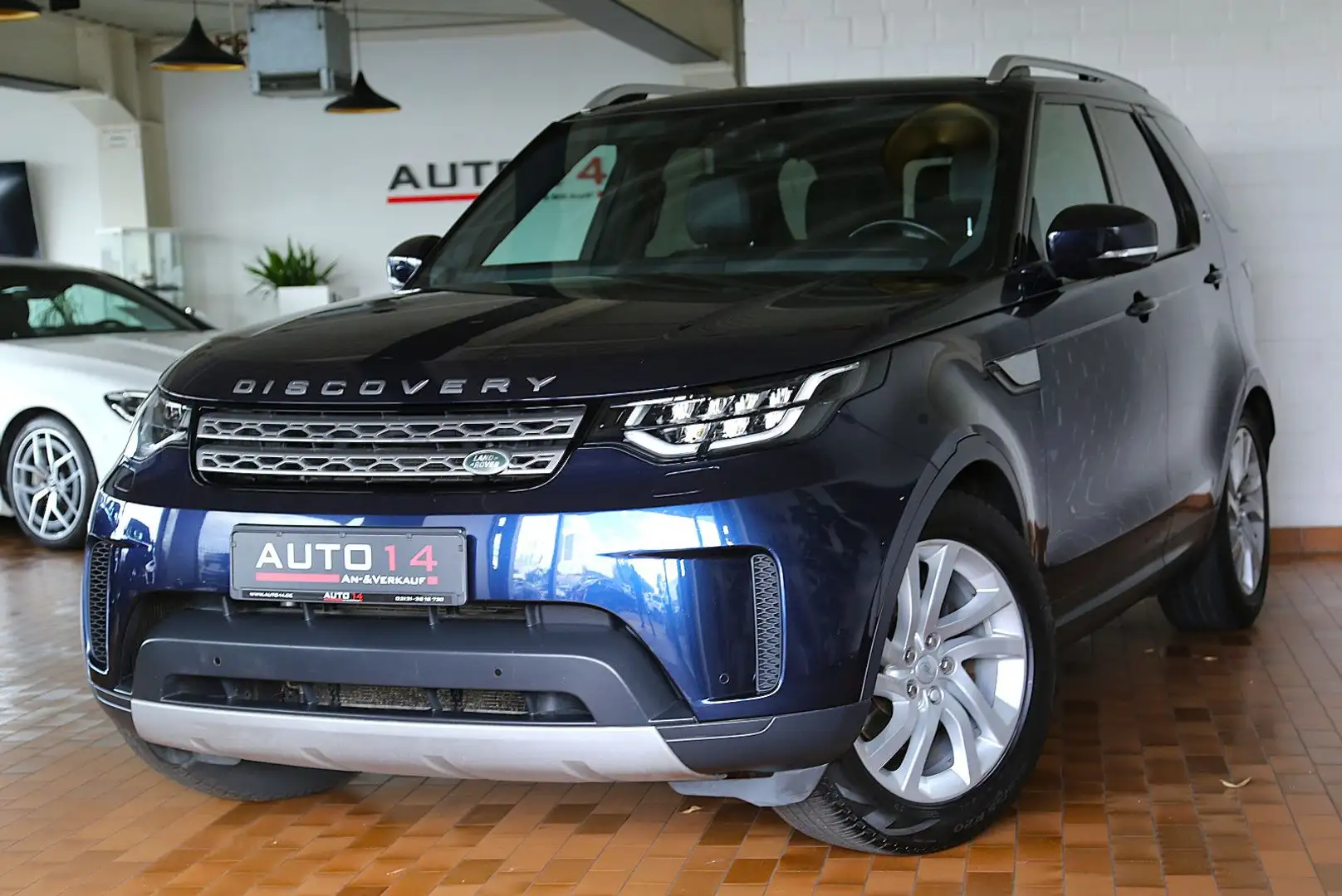 Land Rover Discovery 5 HSE TD6 Virtual Pano AHK Kamera 1Hd Bleu - 1