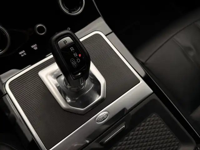 Land Rover Range Rover Evoque view 29