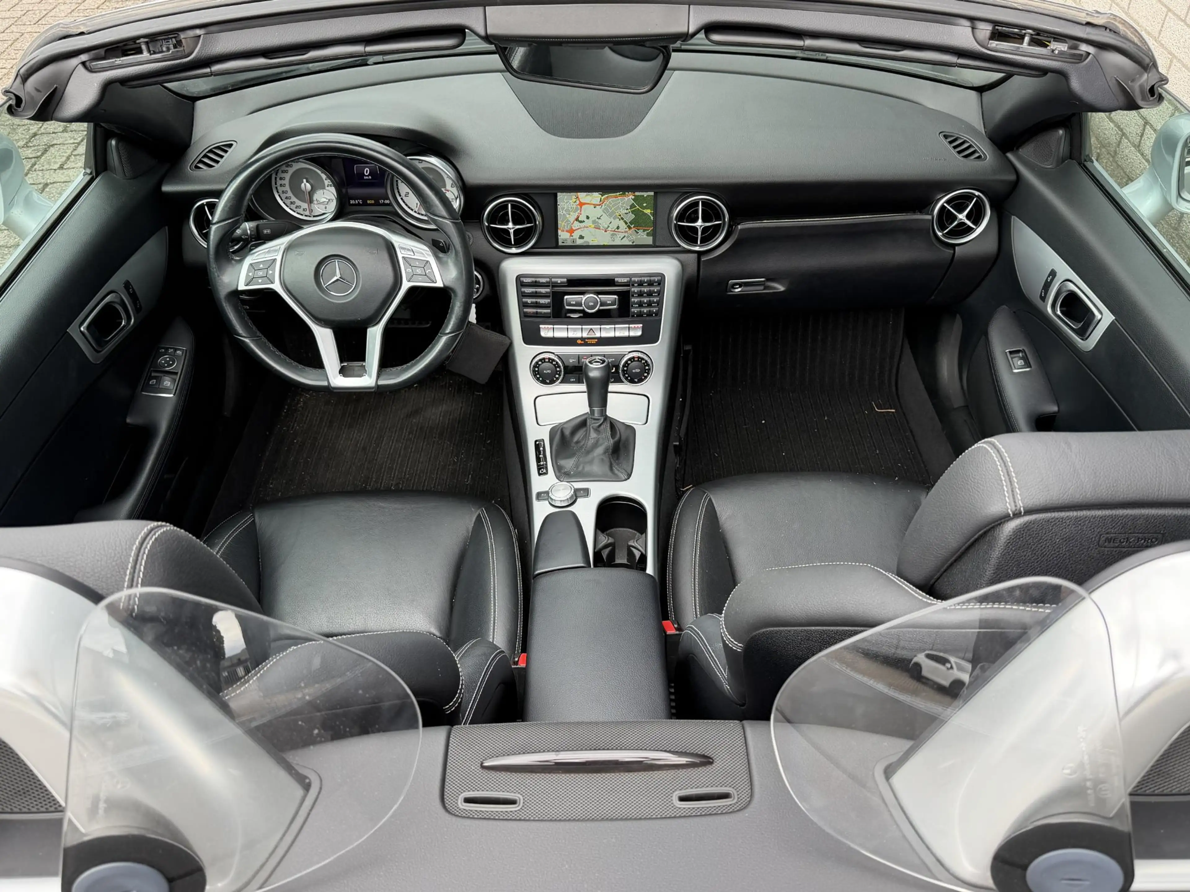 Mercedes-Benz SLK 250 17"/Leder/Stoelverwarming/Navigatie/PDC/Alarm/Clim — photo 3