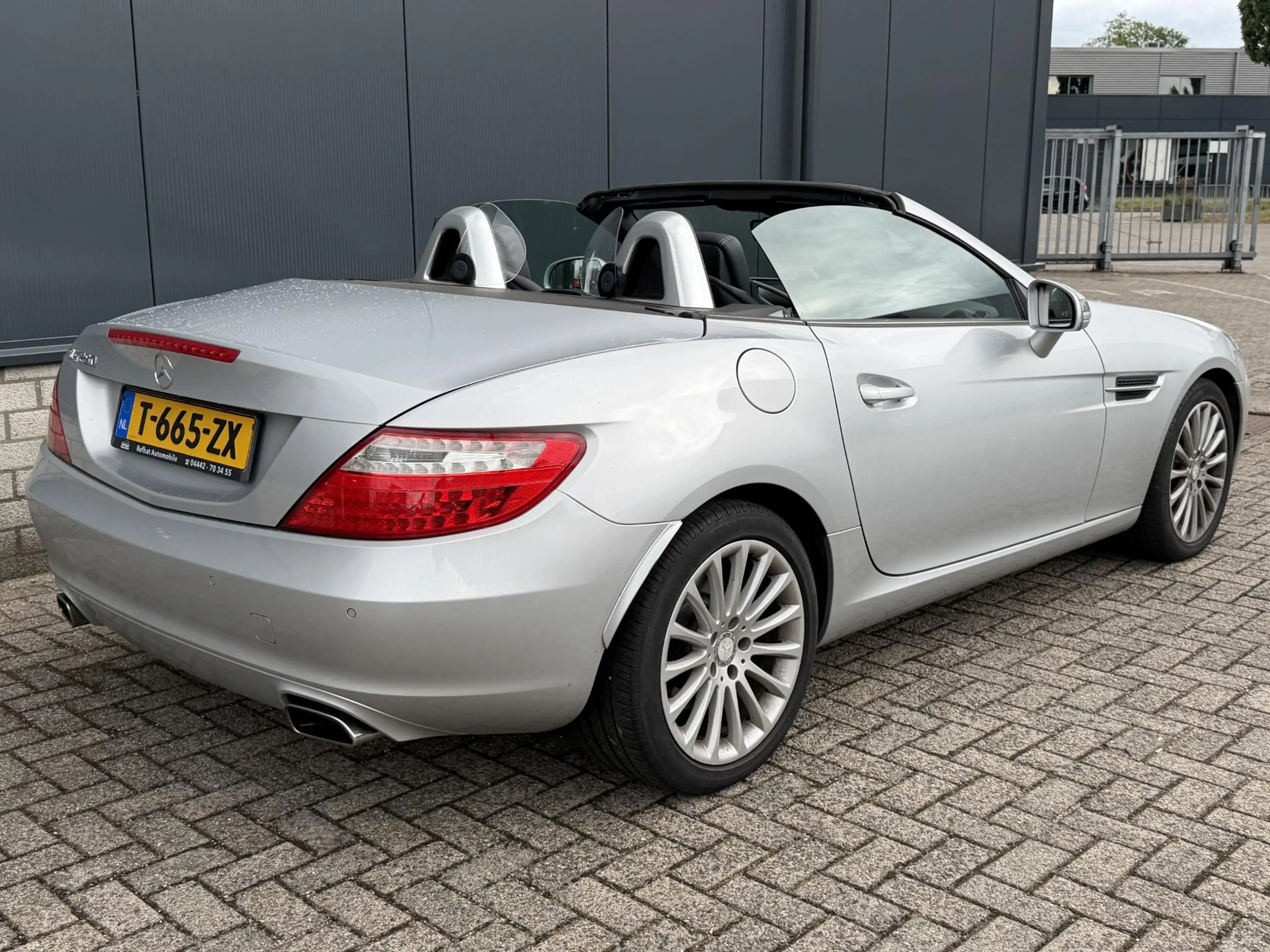 Mercedes-Benz SLK 250 17"/Leder/Stoelverwarming/Navigatie/PDC/Alarm/Clim — photo 2