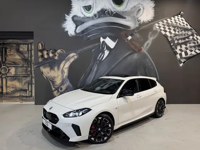 BMW 118 M135 xDrive M Performance DKG7