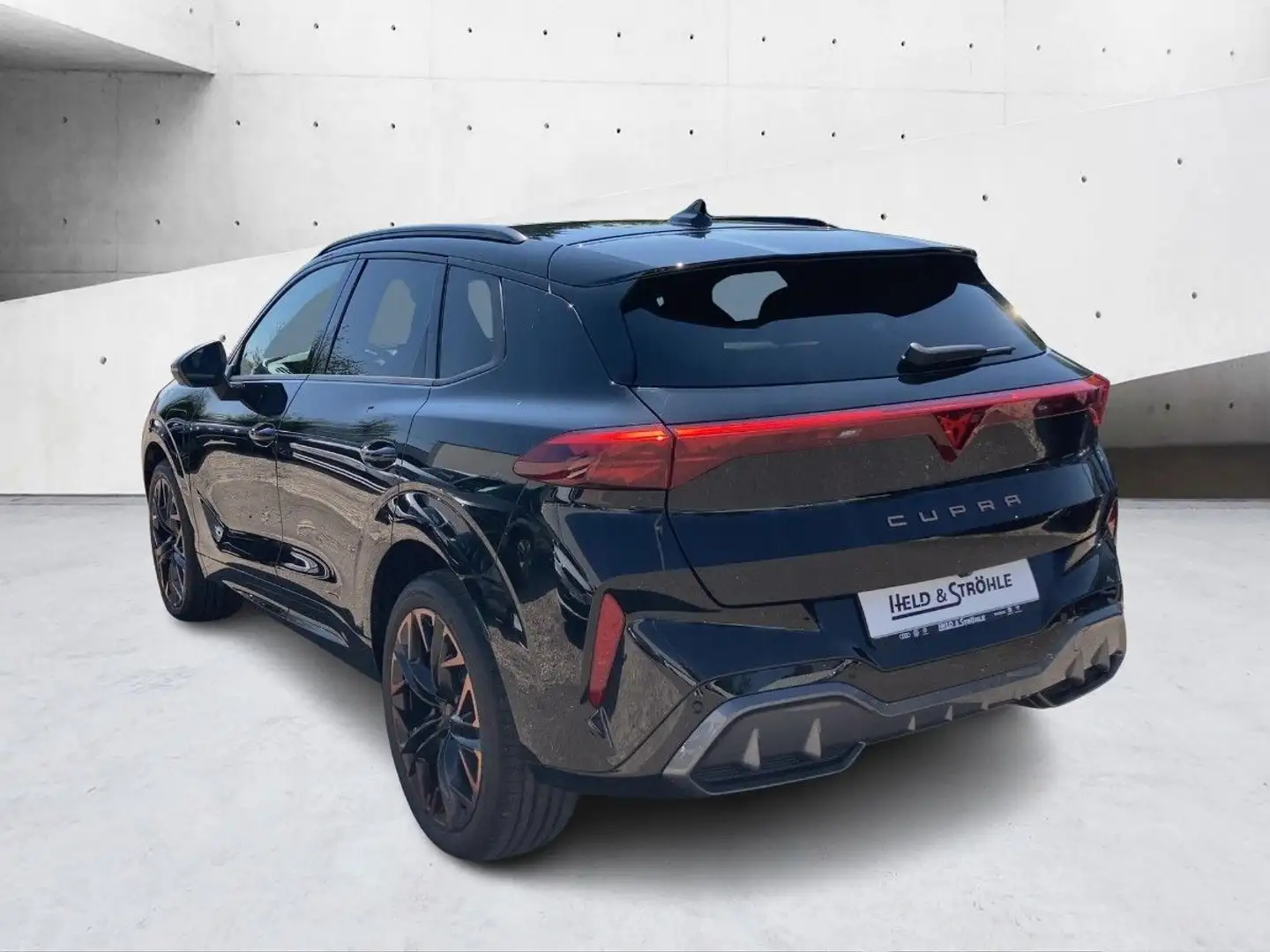 CUPRA Terramar VZ 1.5 e-Hybrid AHK HuD PANO SENNHEISER Schwarz - 2