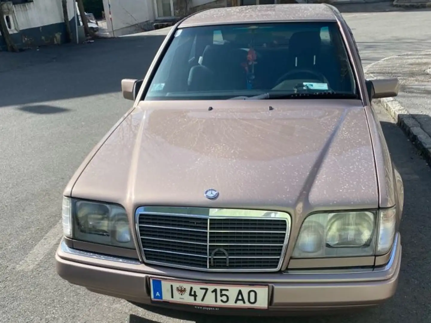 Mercedes-Benz E 300 E 300 Ds. Aut. Beżowy - 1