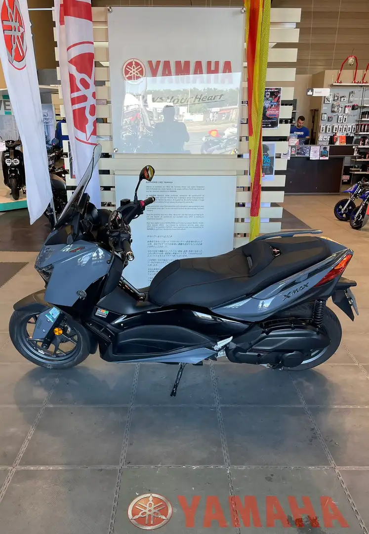 Yamaha X-Max 125 Gris - 2