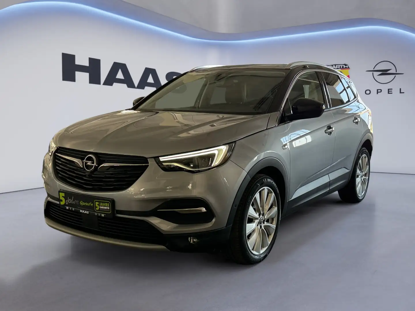 Opel Grandland 1.2 Turbo Lederausstattung, LED Šedá - 2