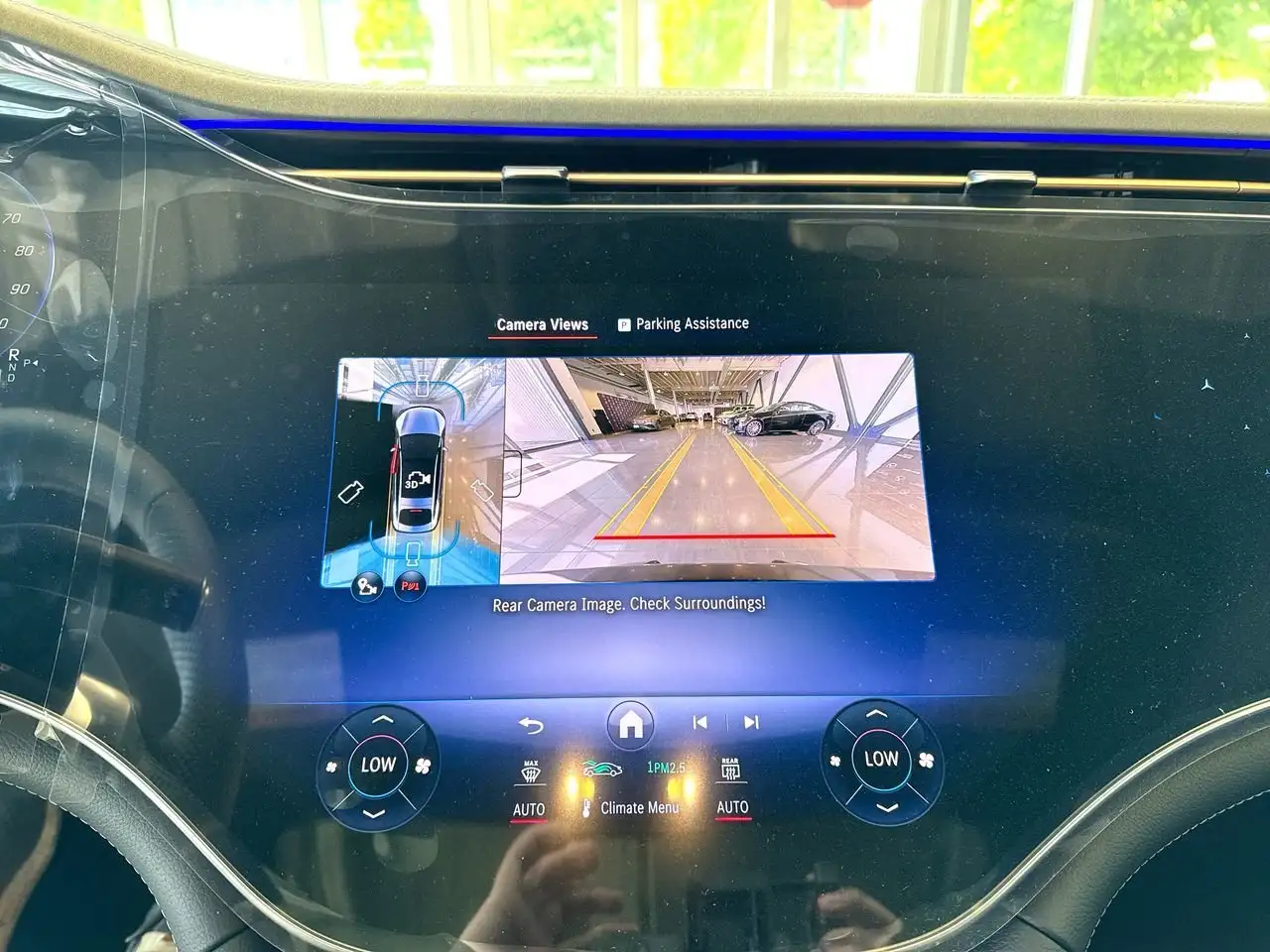 Mercedes-Benz EQS снимка Mercedes-Benz EQS