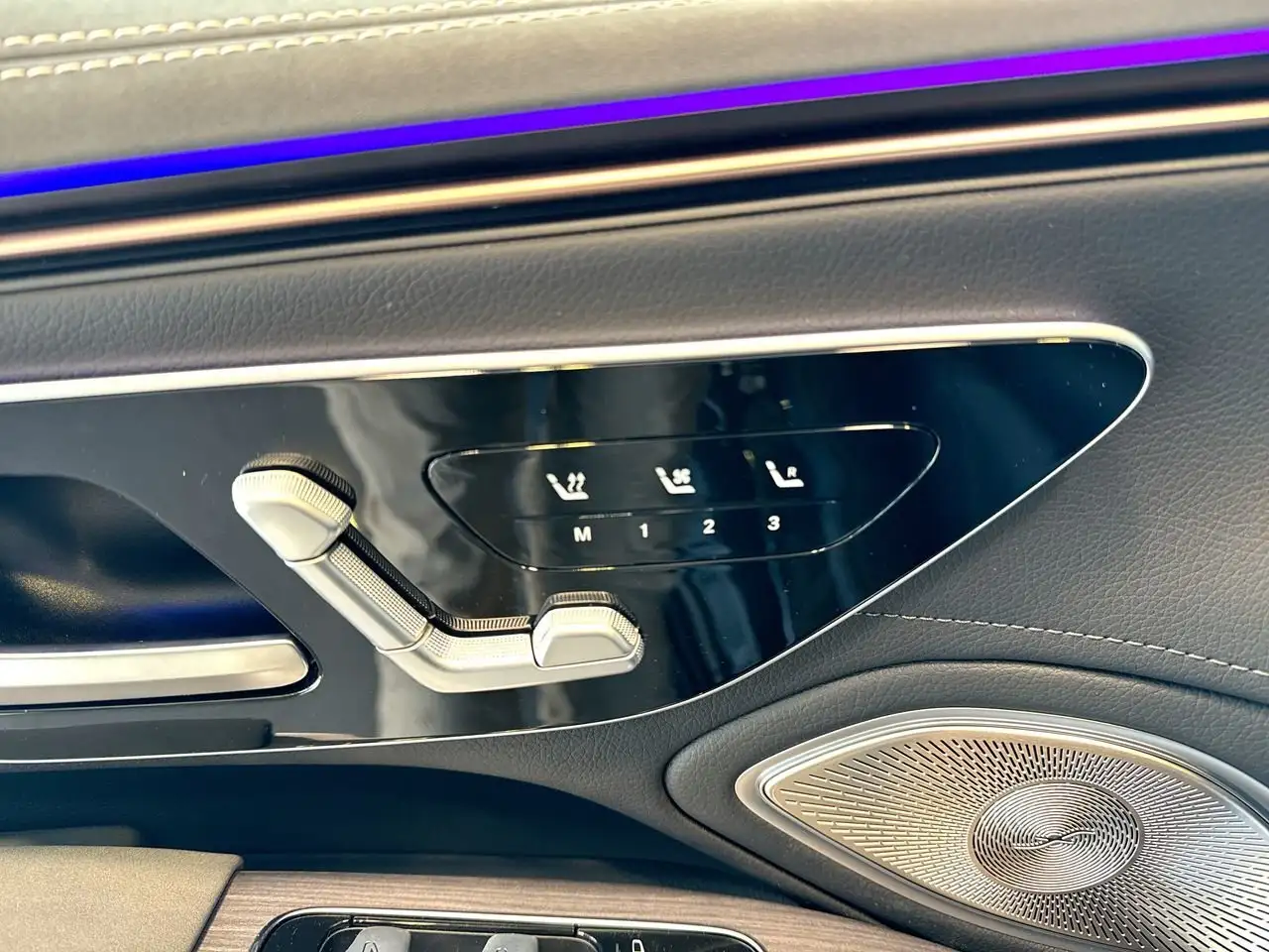 Mercedes-Benz EQS снимка Mercedes-Benz EQS