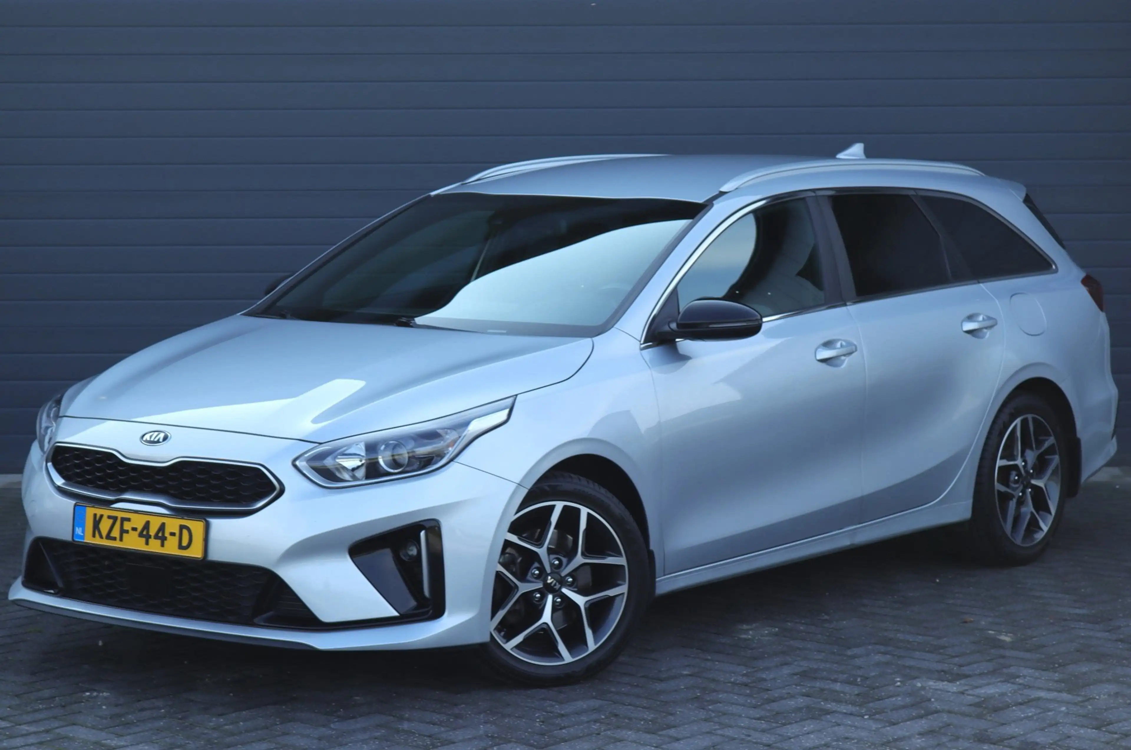 Kia Ceed SW / cee'd SW Sportswagon 1.4 T-GDi GT-Line Automaat / Carplay / — photo 2