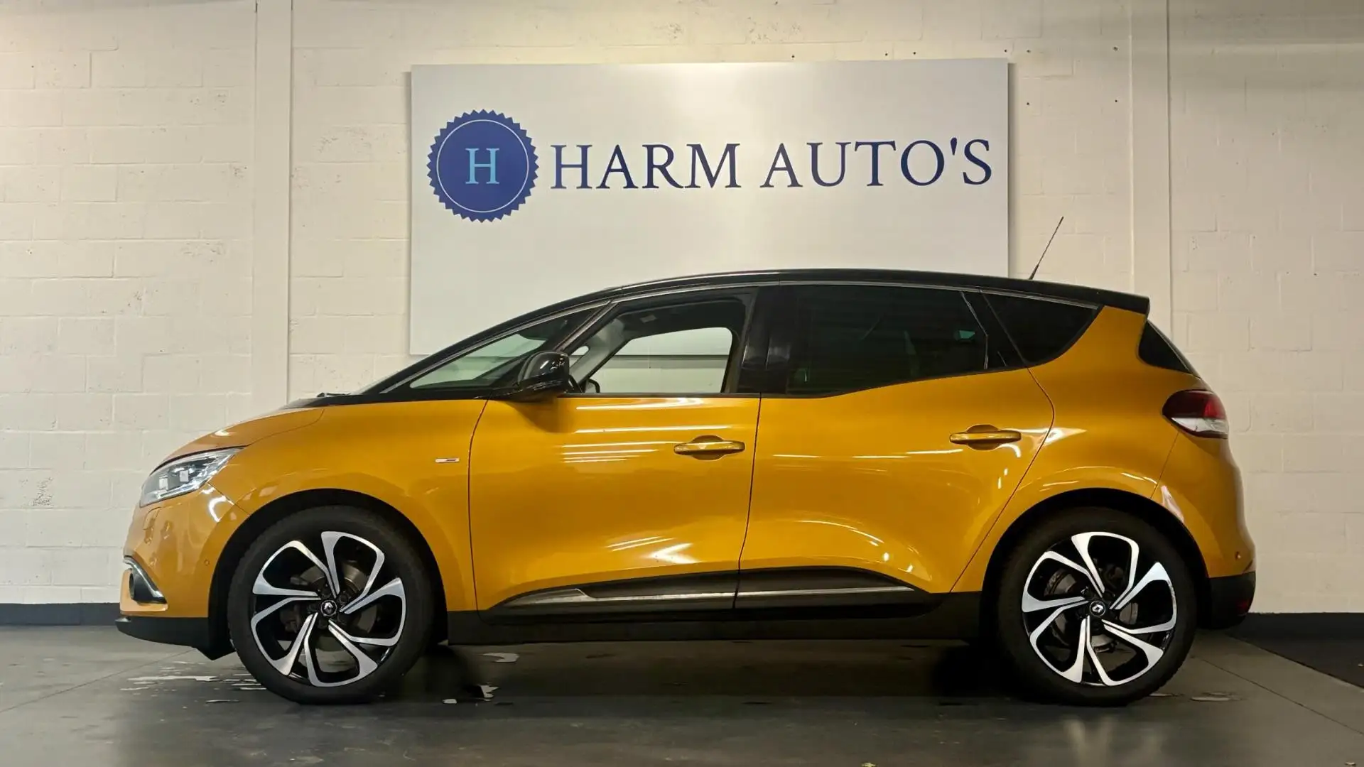Renault Scenic 1.2 TCe Bose 131pk Navi/Trekhaak/CAM/PDC/Cruise/Ma Oranje - 2