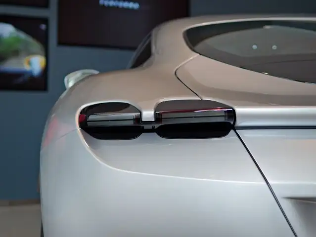Ferrari Roma view 13