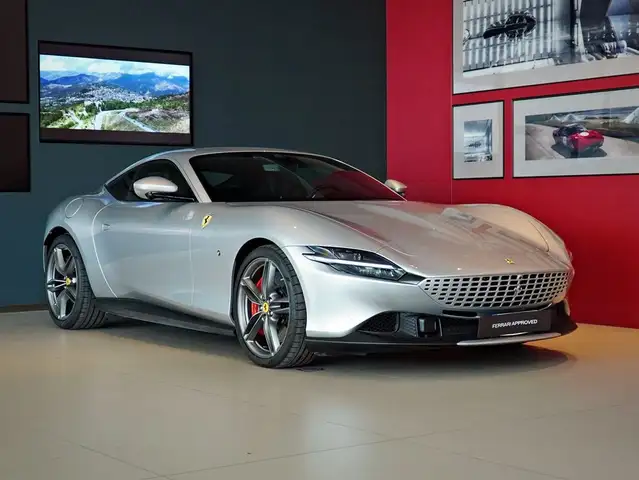Ferrari Roma view 8