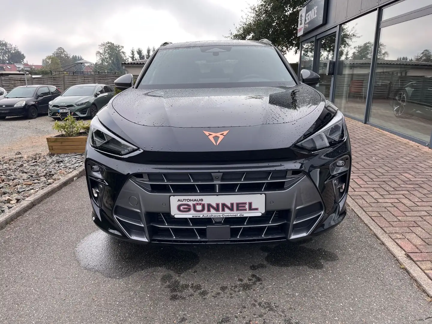 CUPRA Terramar 1.5 eTSI DESIGN+EDGE+INTELLIGENT Schwarz - 2
