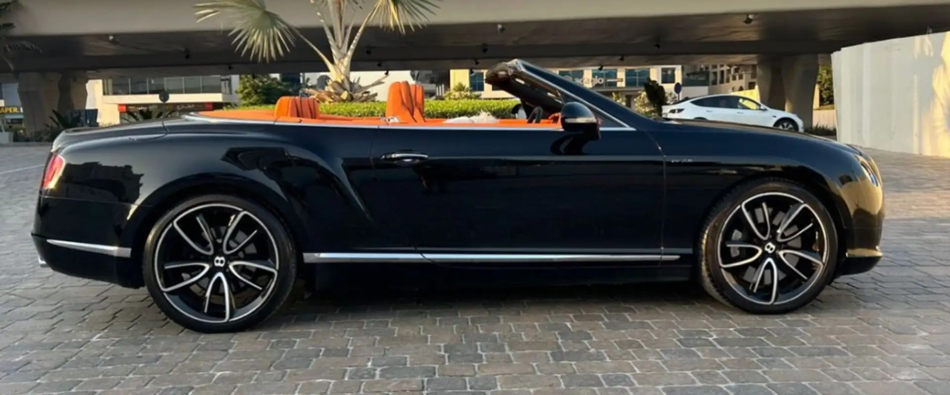 Bentley Continental Continental GTC 4.0 V8 507cv Nero - 2