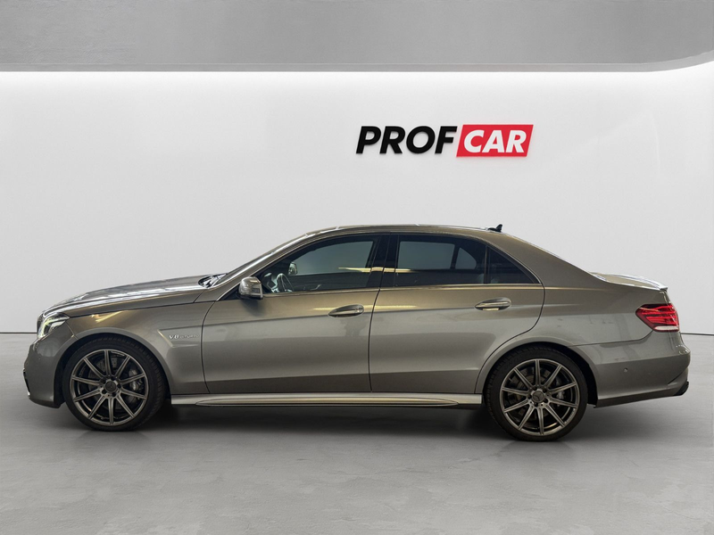 Mercedes-Benz E 63 AMG 4MATIC ILS-LÜFT-H&K-MEMORY-PANO-MASSAGE — photo 2