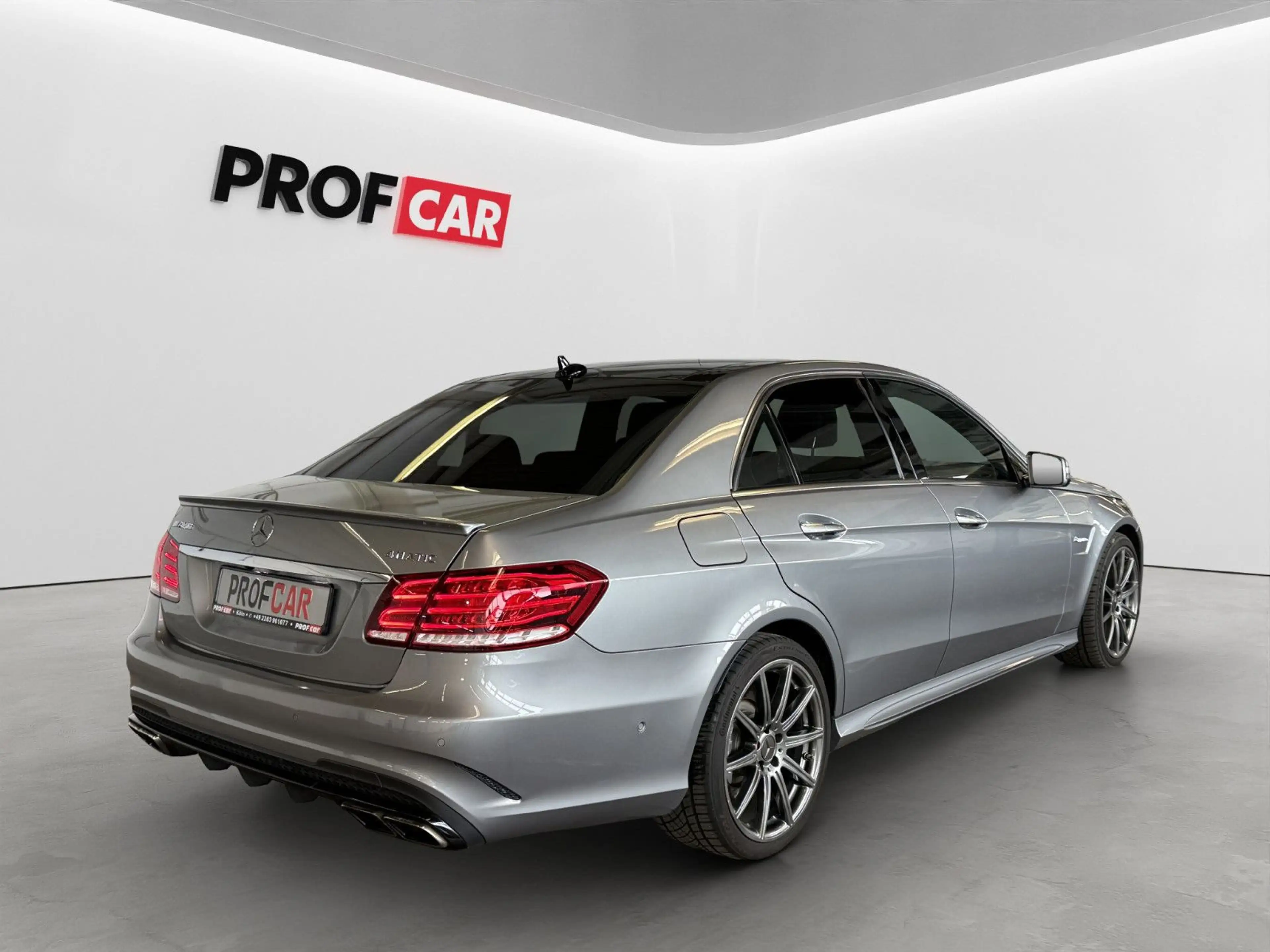 Mercedes-Benz E 63 AMG 4MATIC ILS-LÜFT-H&K-MEMORY-PANO-MASSAGE — photo 5