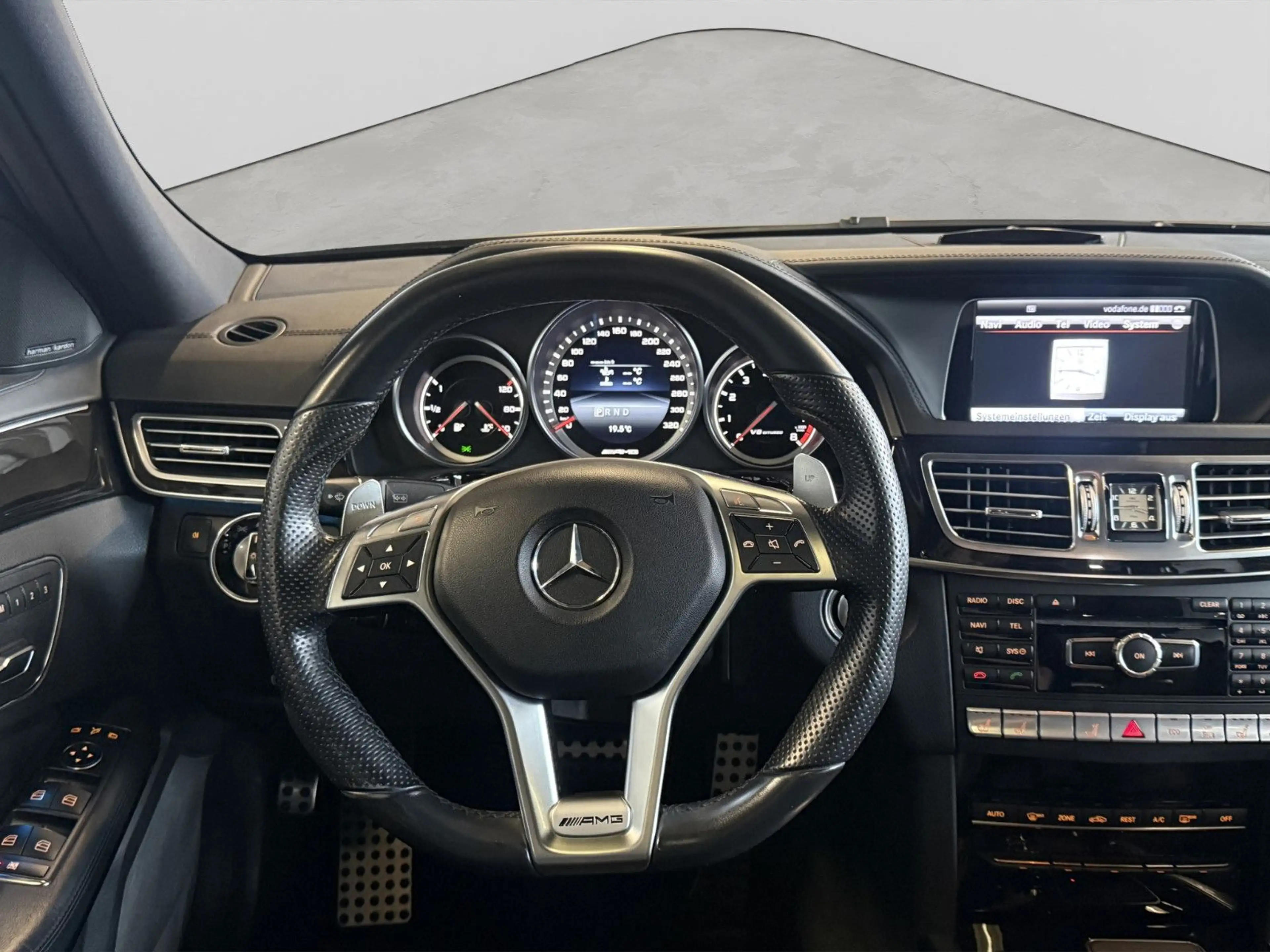 Mercedes-Benz E 63 AMG 4MATIC ILS-LÜFT-H&K-MEMORY-PANO-MASSAGE — photo 12