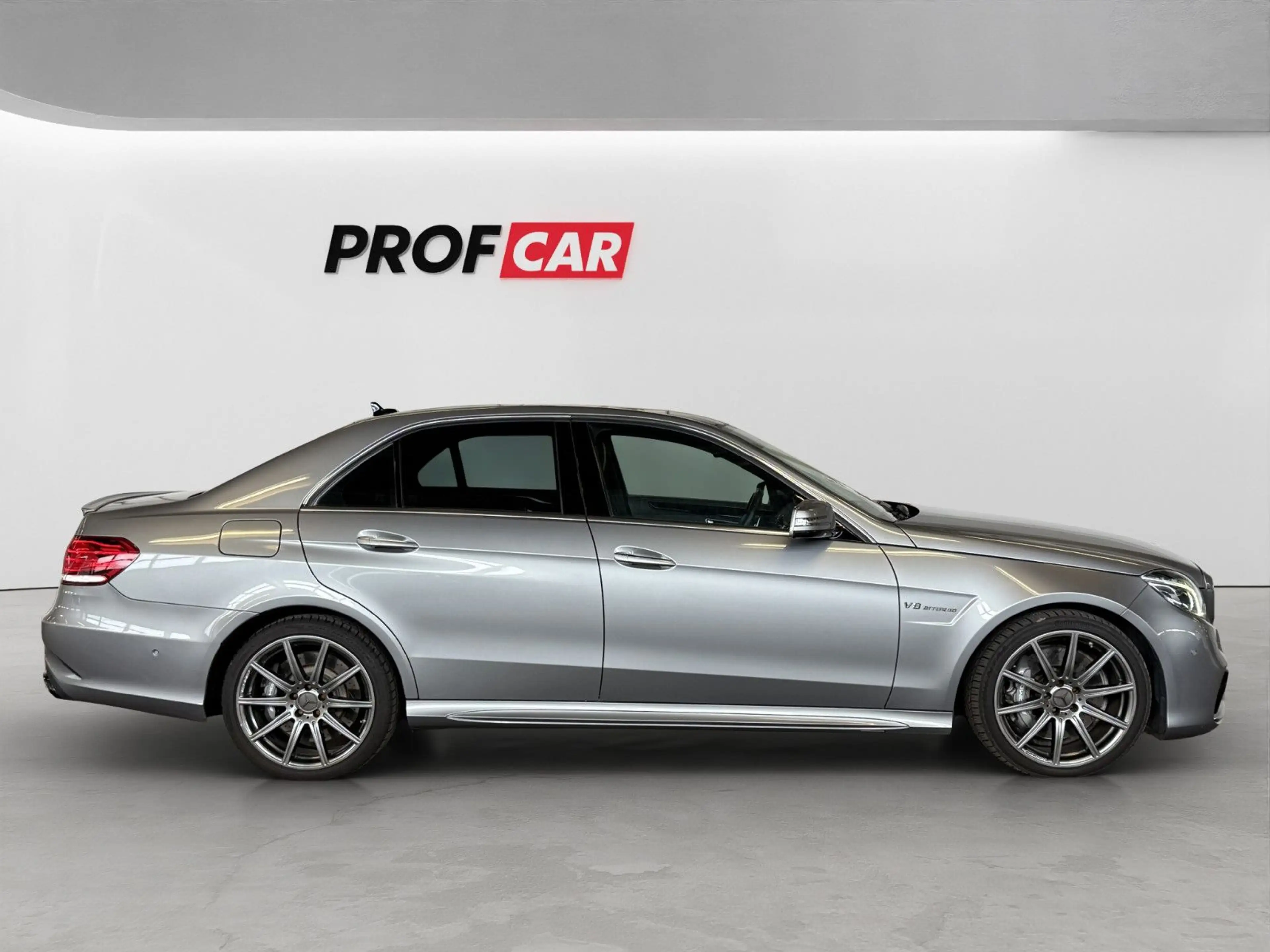Mercedes-Benz E 63 AMG 4MATIC ILS-LÜFT-H&K-MEMORY-PANO-MASSAGE — photo 6