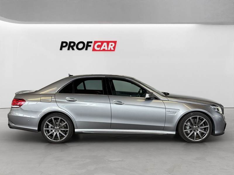 Mercedes-Benz E 63 AMG 4MATIC ILS-LÜFT-H&K-MEMORY-PANO-MASSAGE — photo 6