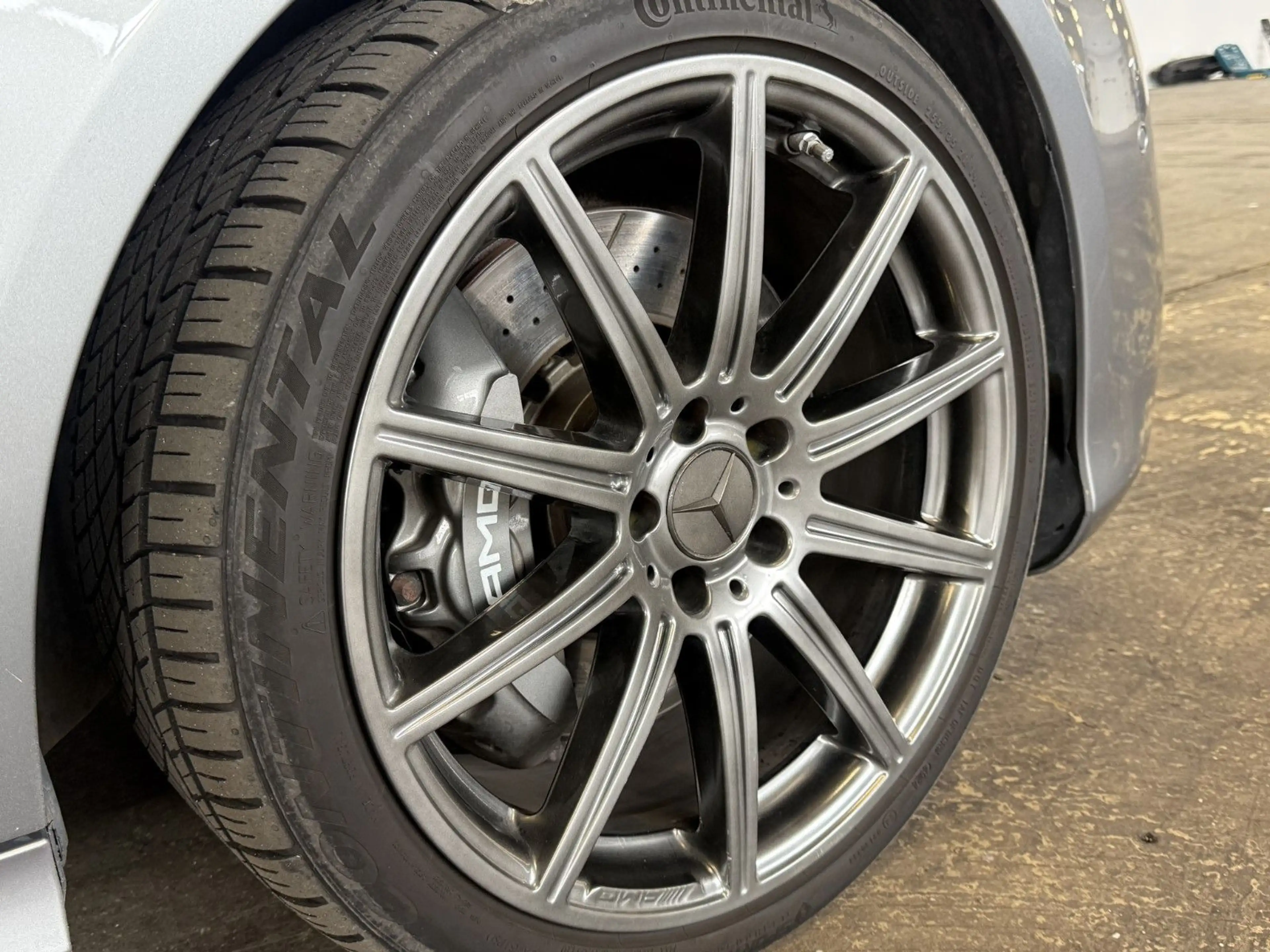 Mercedes-Benz E 63 AMG 4MATIC ILS-LÜFT-H&K-MEMORY-PANO-MASSAGE — photo 9