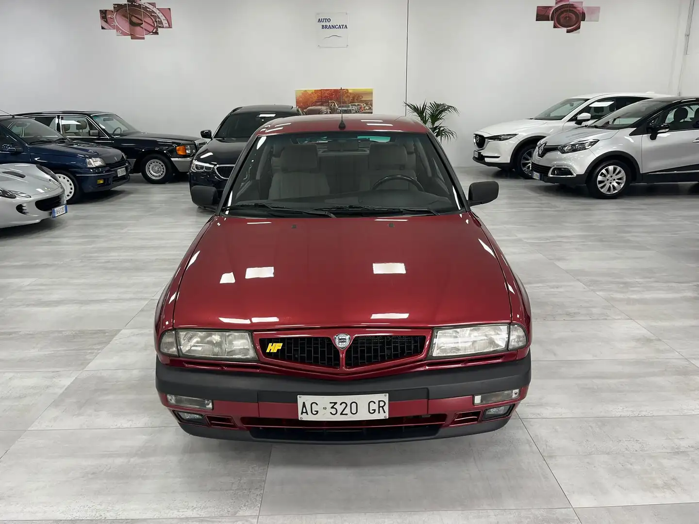 Lancia Delta HPE 2.0 HF Rot - 2