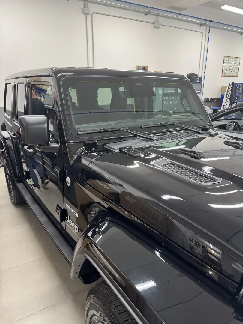 Jeep Wrangler Unlimited 2.0 turbo Sahara auto Nero - 2