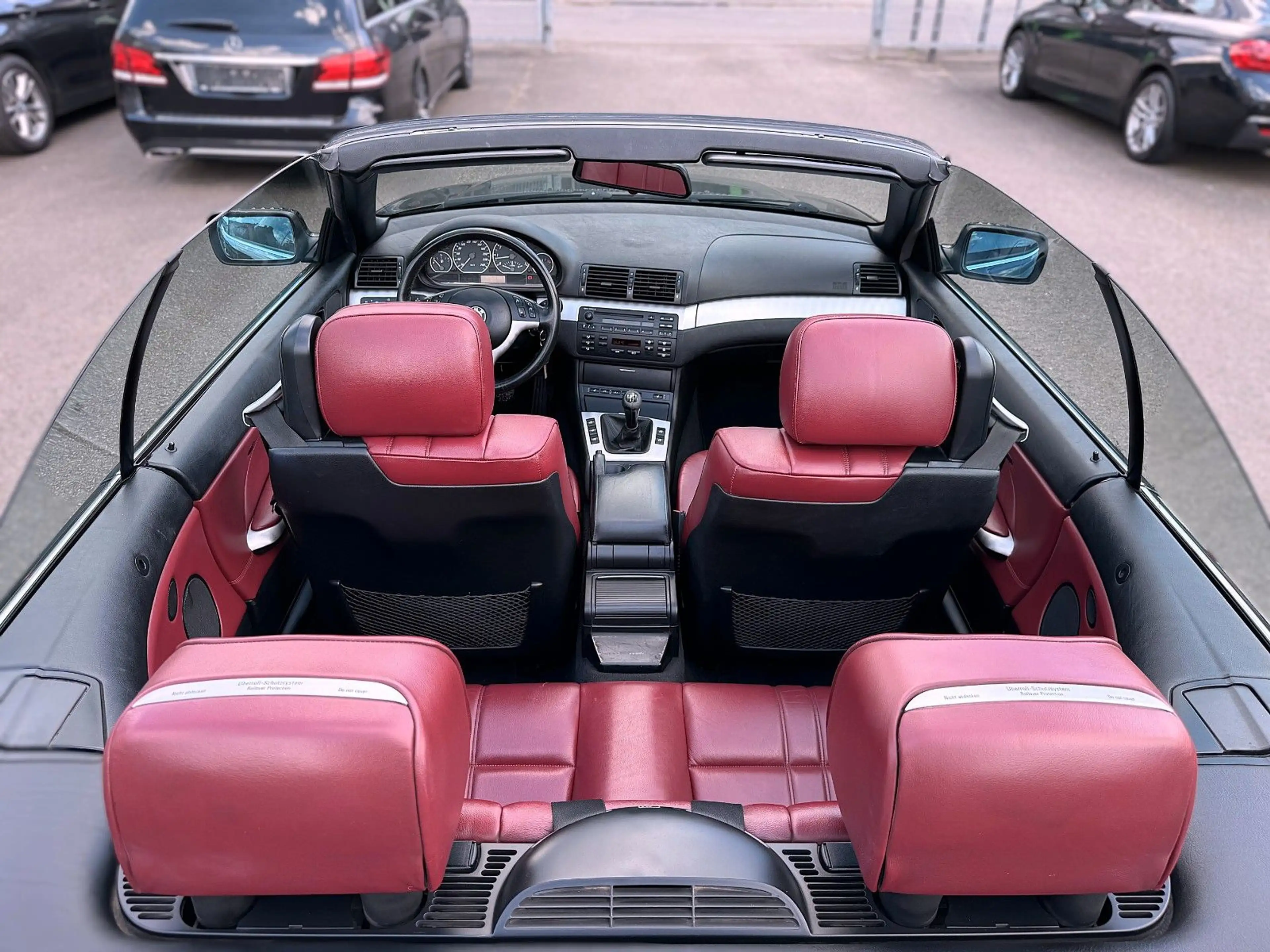 BMW 325 i Cabrio *Xenon/Leder/SHZ/PDC/18"Alus* — photo 13