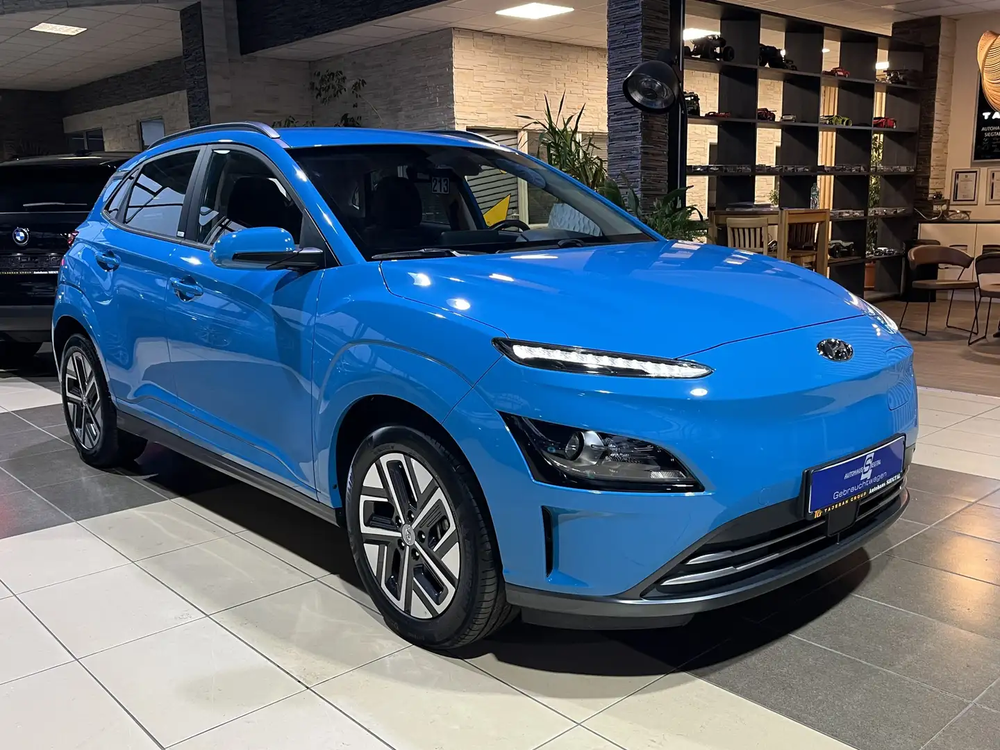 Hyundai KONA Select dig.Cockpit ACC R.Cam SHZ PDC DAB+ Blau - 1
