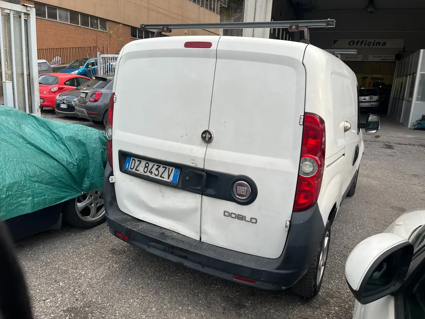Fiat Doblo 1.6 mjt 16v Белый - 2