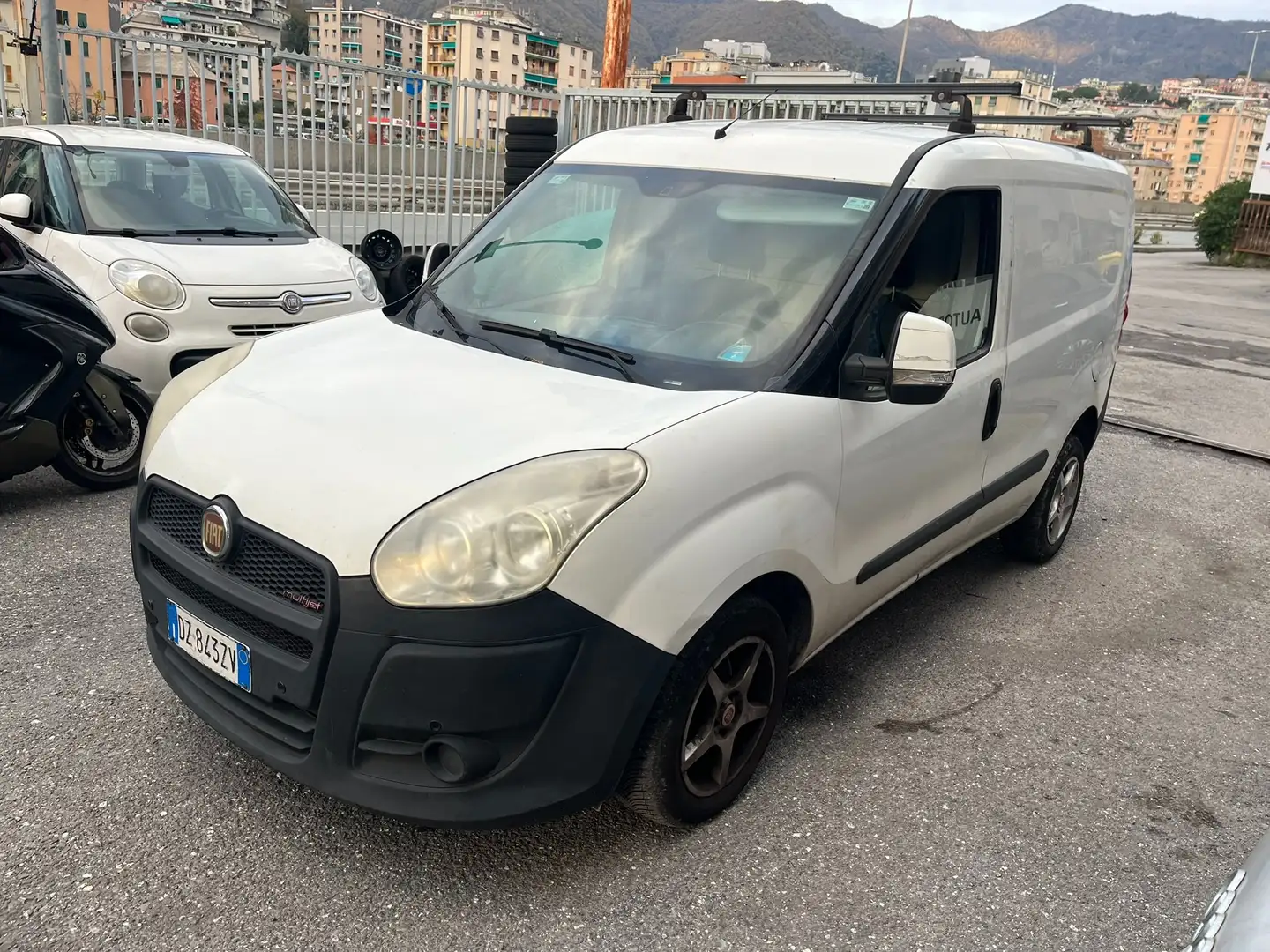 Fiat Doblo 1.6 mjt 16v Белый - 1