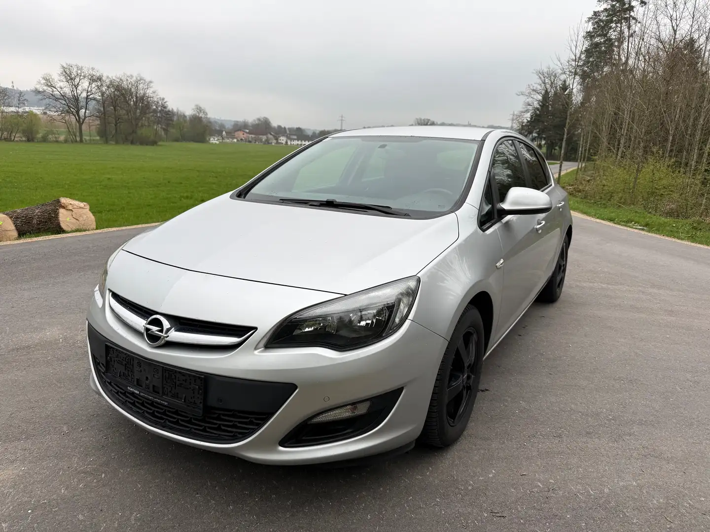 Opel Astra Grau - 1
