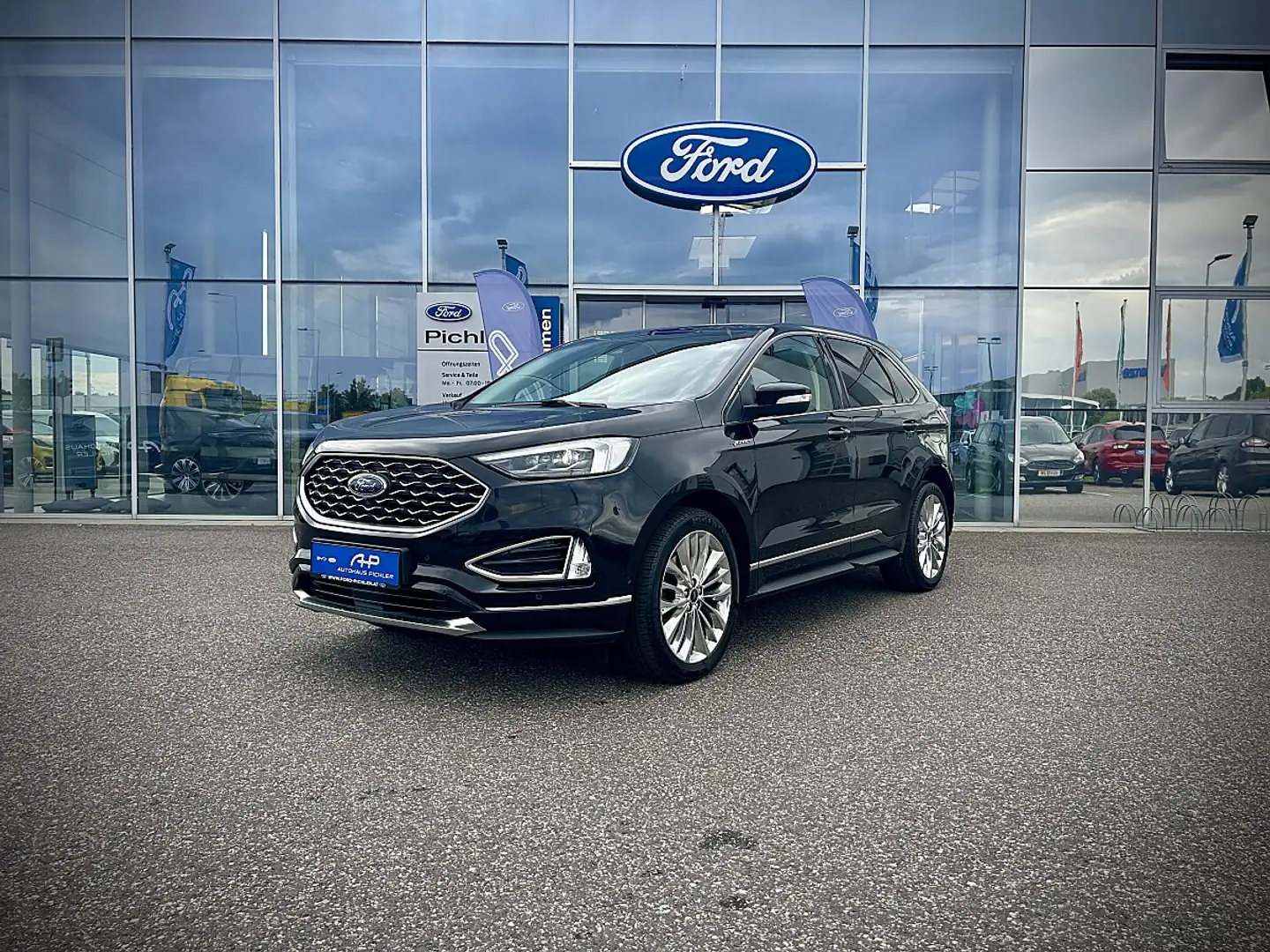 Ford Edge Vignale 2,0 EcoBl. 240PS 4x4 Aut. / Panoramschi... Schwarz - 1