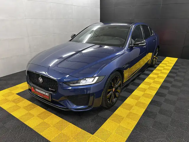 Jaguar XE R-Dynamic+ACC+360*Kam+AHK+Ambient+Keyless+DAB