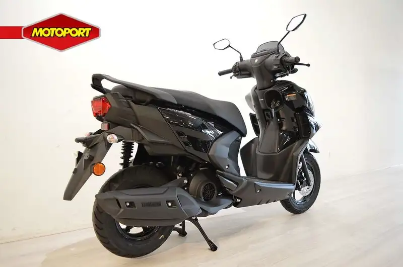 Yamaha RayZR - foto 3