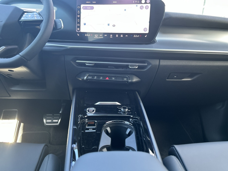 Audi Q3 Sportb TFSI quat Stronic Sportpaket+Panodach+Navi+ — photo 13