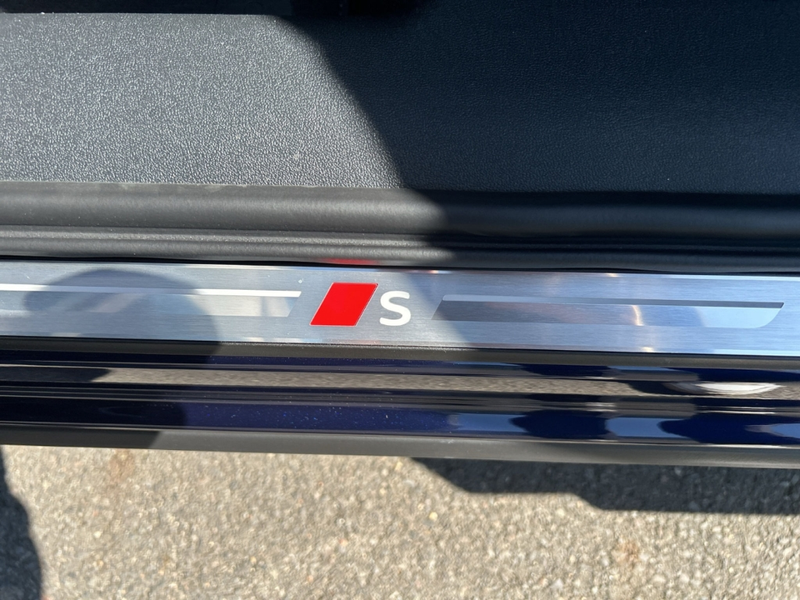 Audi Q3 Sportb TFSI quat Stronic Sportpaket+Panodach+Navi+ — photo 20