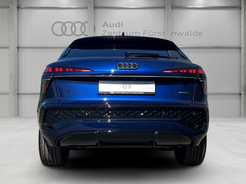 Audi Q3 Sportb TFSI quat Stronic Sportpaket+Panodach+Navi+ — photo 4