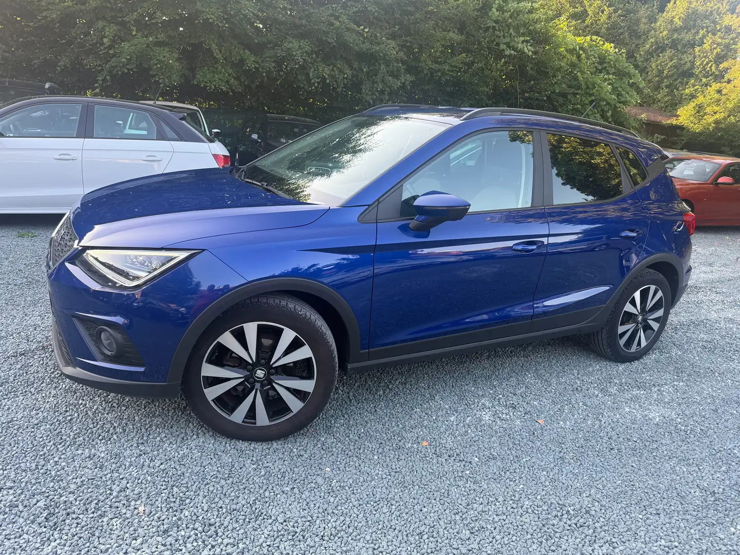 SEAT Arona Arona 1.0 TSI Xcellence Navigations Clim Auto Gara Bleu - 1