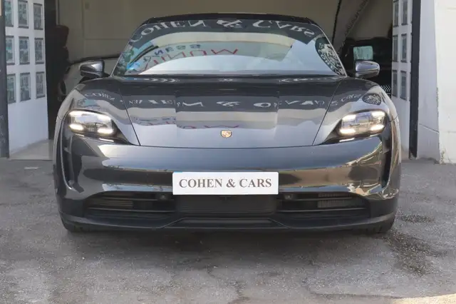 Porsche Taycan view 3