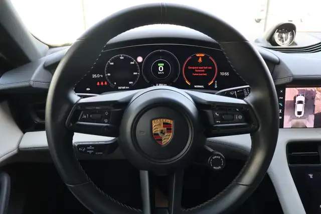 Porsche Taycan view 11
