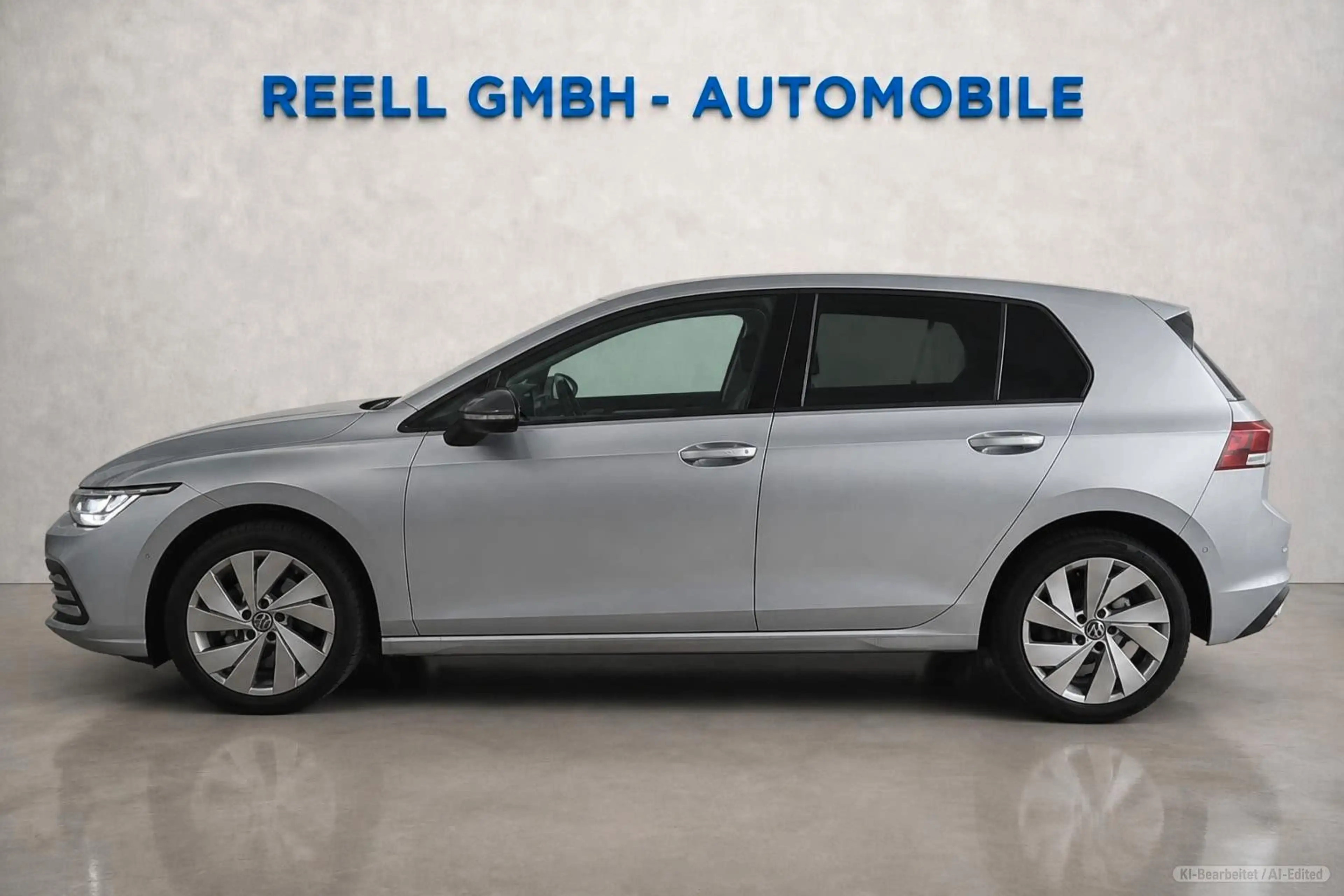 Volkswagen Golf VIII Lim. 2.0 TDI 110 kW Life Kamera ACC — photo 4