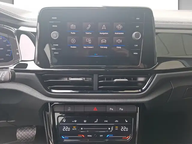 Volkswagen T-Roc view 9