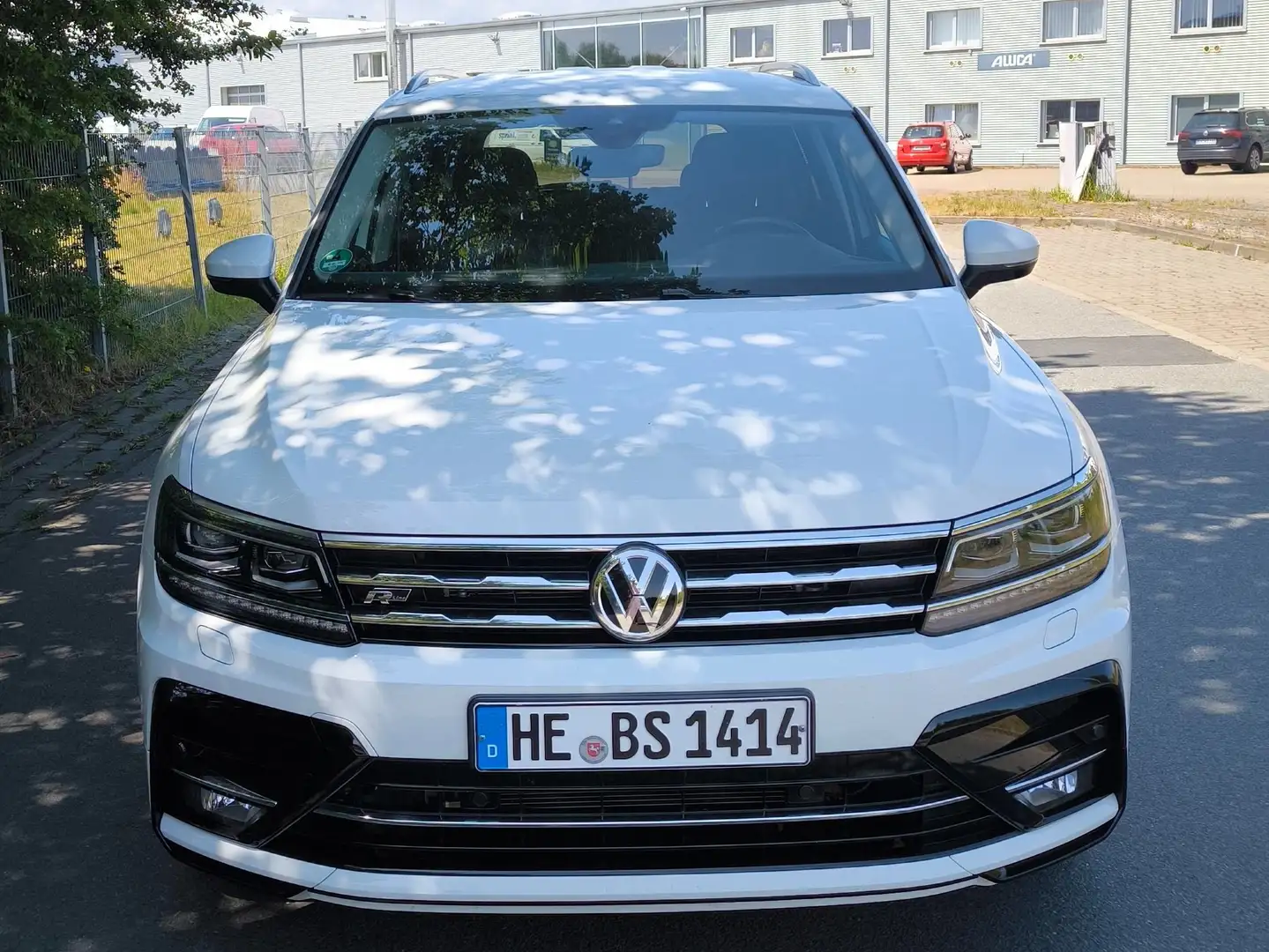 Volkswagen Tiguan Allspace 2.0 TDI SCR 4Motion DSG Highline Weiß - 2