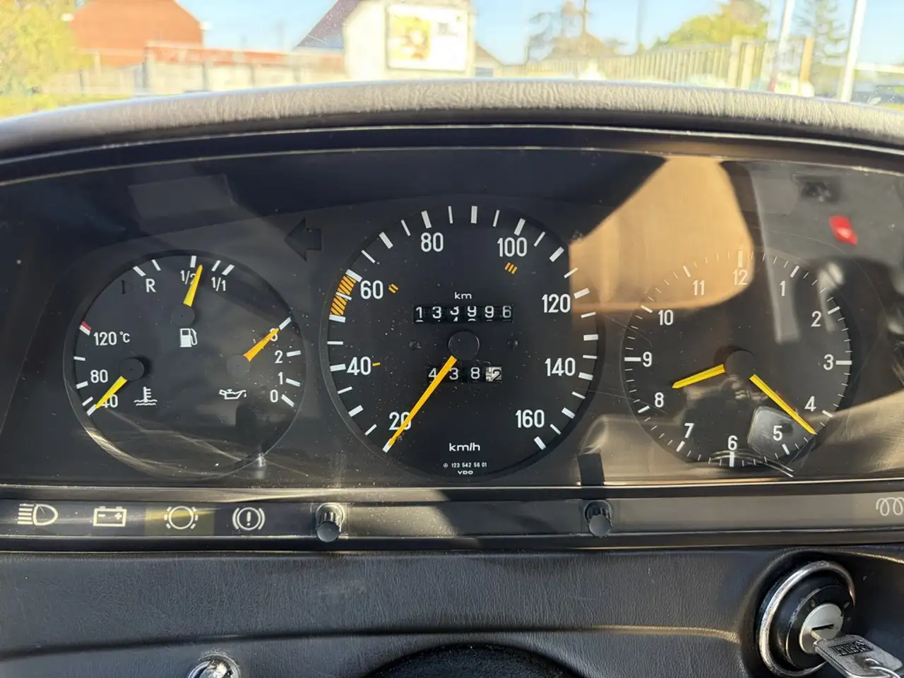 Mercedes-Benz 240 TD Break (W123) – 1984 – 133.996 km – Oldtimer gekeurd, foto 9