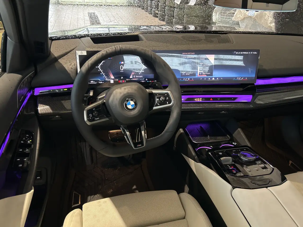 BMW 5 Series снимка BMW 5 Series